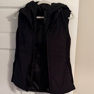 Lululemon Women's Black Hooded Vest